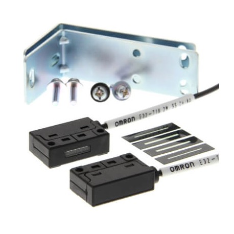 OMRON E32-T16 2M E32-T16 2M E32 1444A E32T162M OMRON Barrier Zonal 10mm
